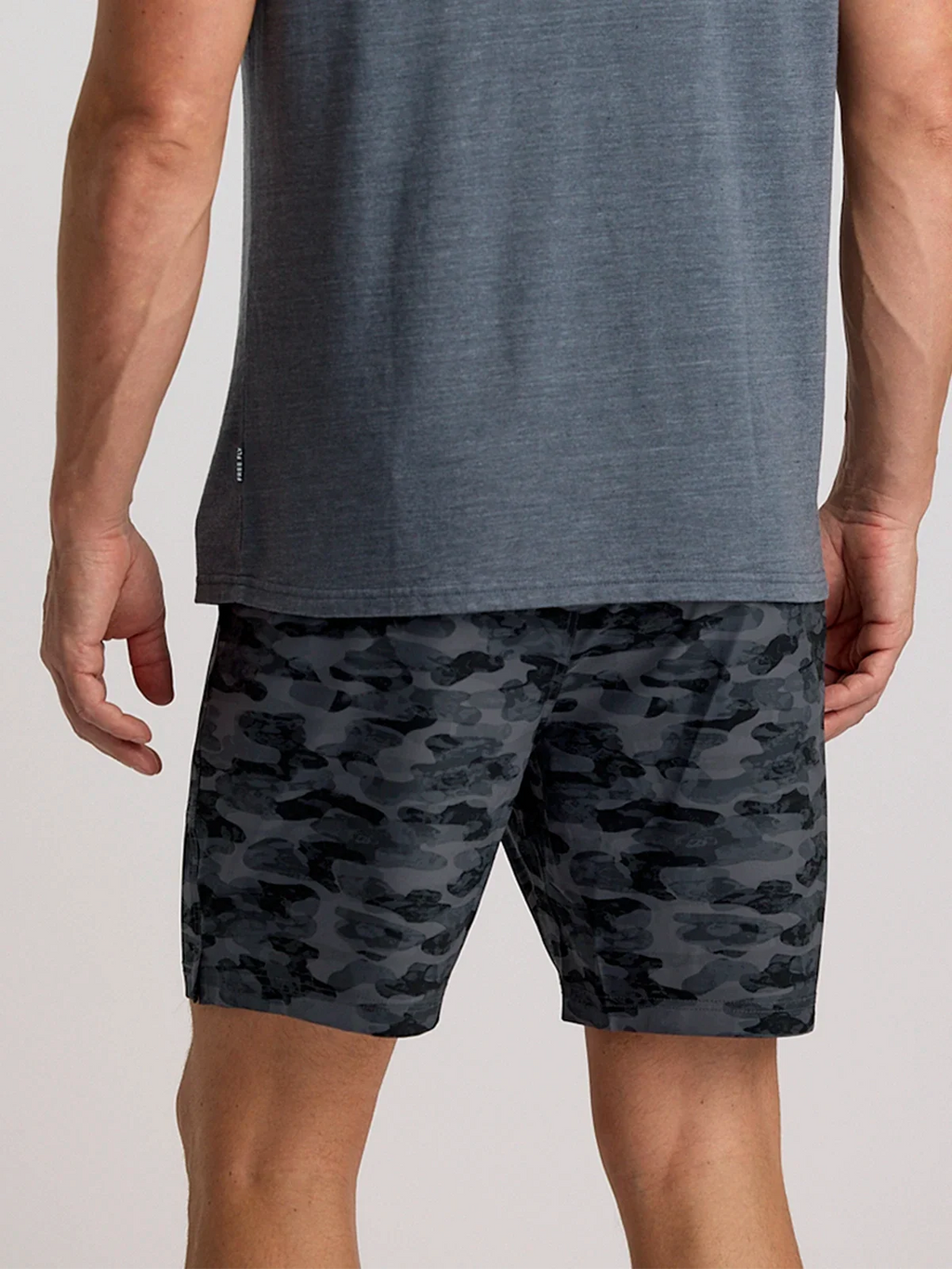 Men's Active Breeze Short Lined – 7" - Seasmoke Camo Black
